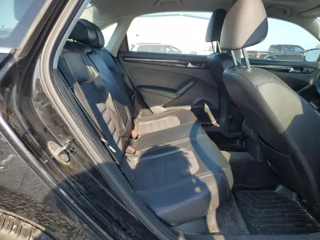 2015 VOLKSWAGEN PASSAT SEL  