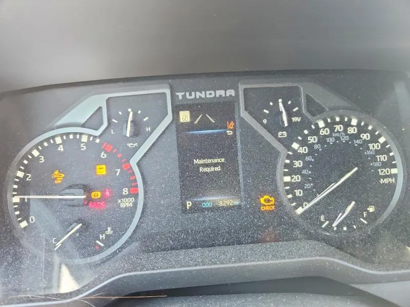 2025 TOYOTA TUNDRA SR5  