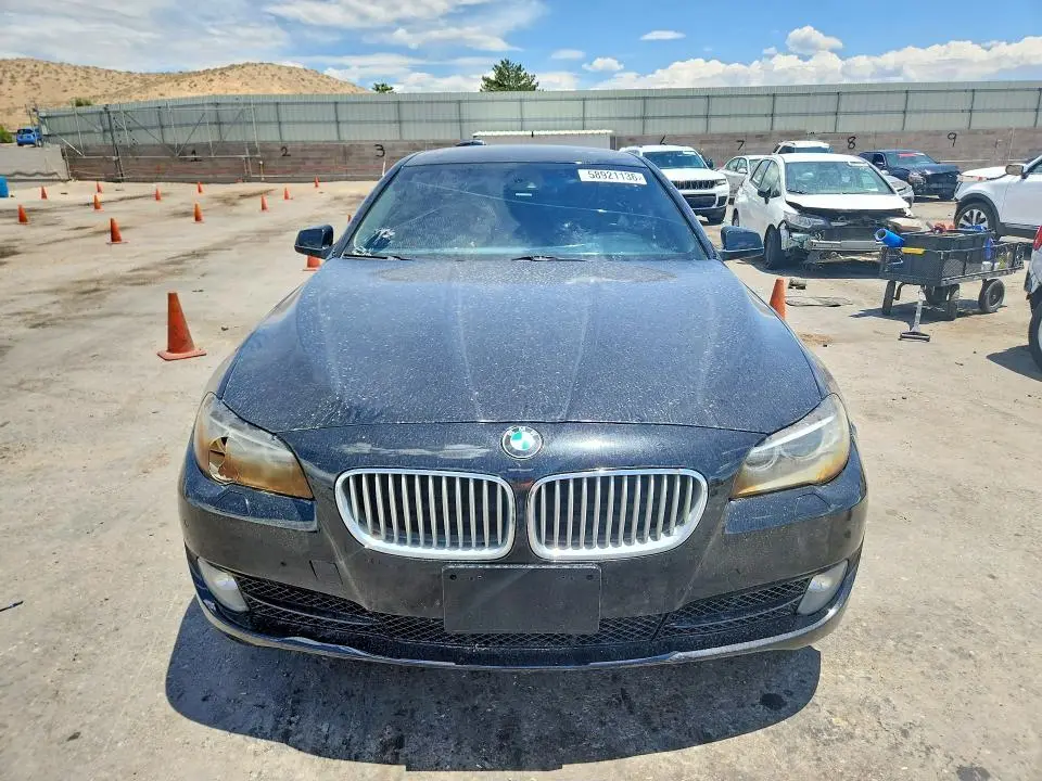 2011 BMW 550 XI  