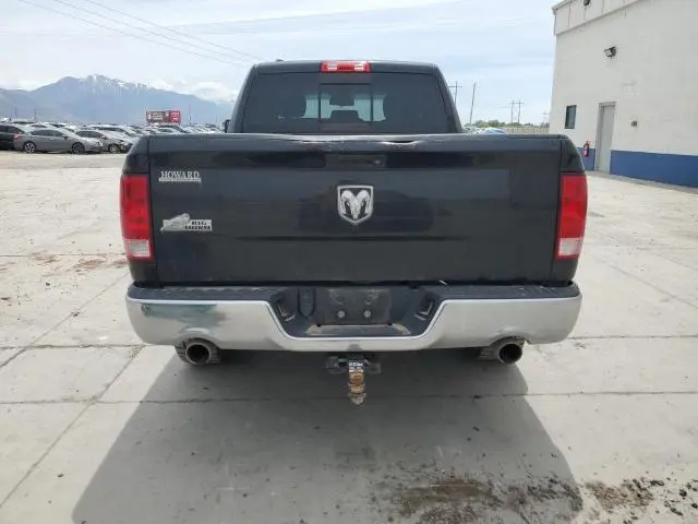 2016 RAM 1500 SLT  