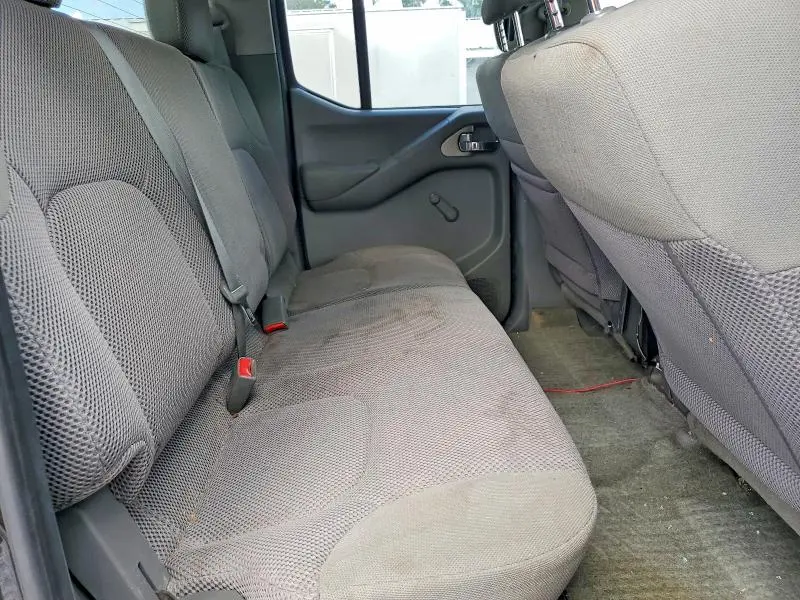 2017 NISSAN FRONTIER S  