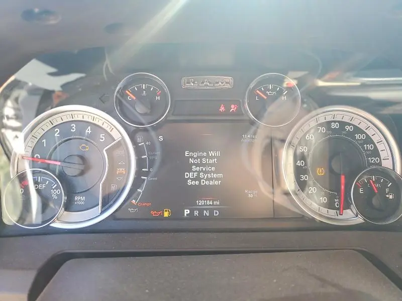 2017 RAM 1500 SLT  