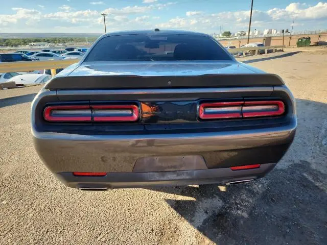 2022 DODGE CHALLENGER SXT  