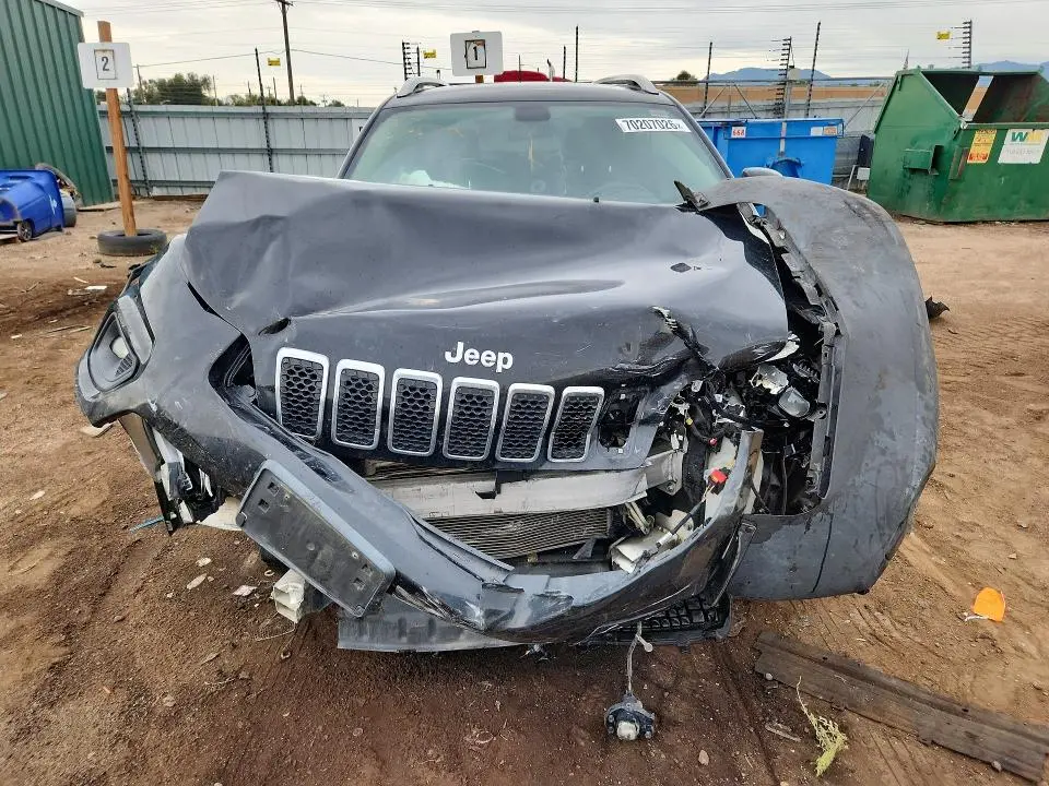 2019 JEEP CHEROKEE LATITUDE PLUS  