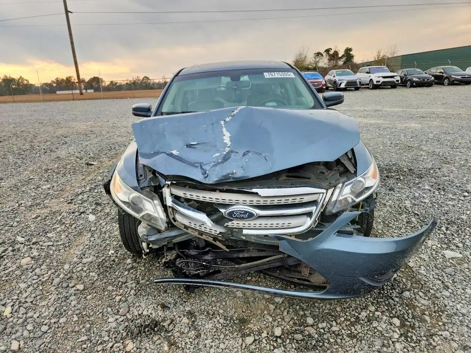2010 FORD TAURUS SEL  