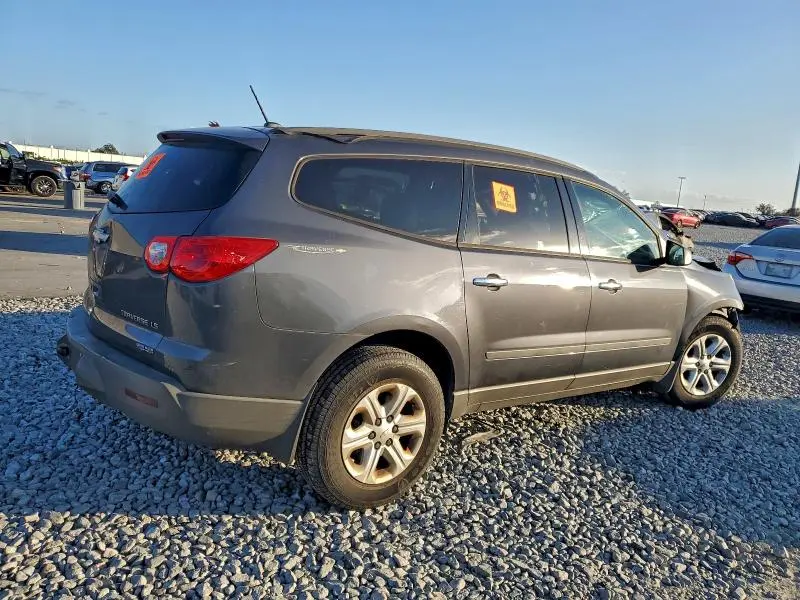 2012 CHEVROLET TRAVERSE LS  