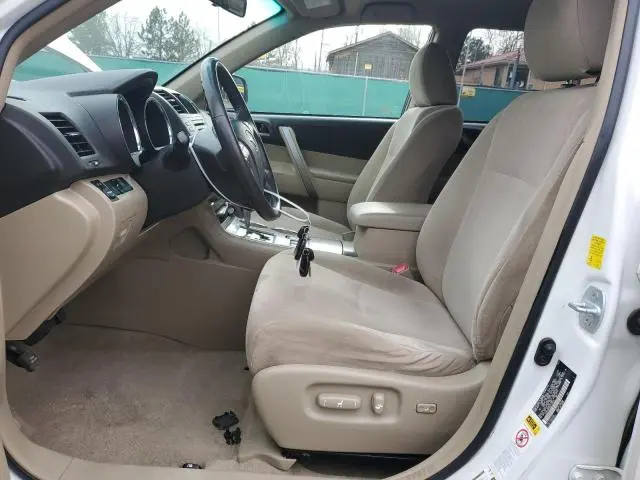 2010 TOYOTA HIGHLANDER SPORT  