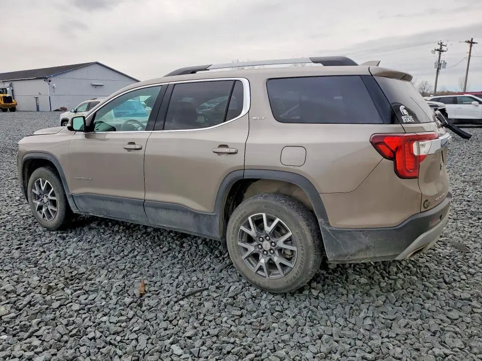 2022 GMC ACADIA SLT  