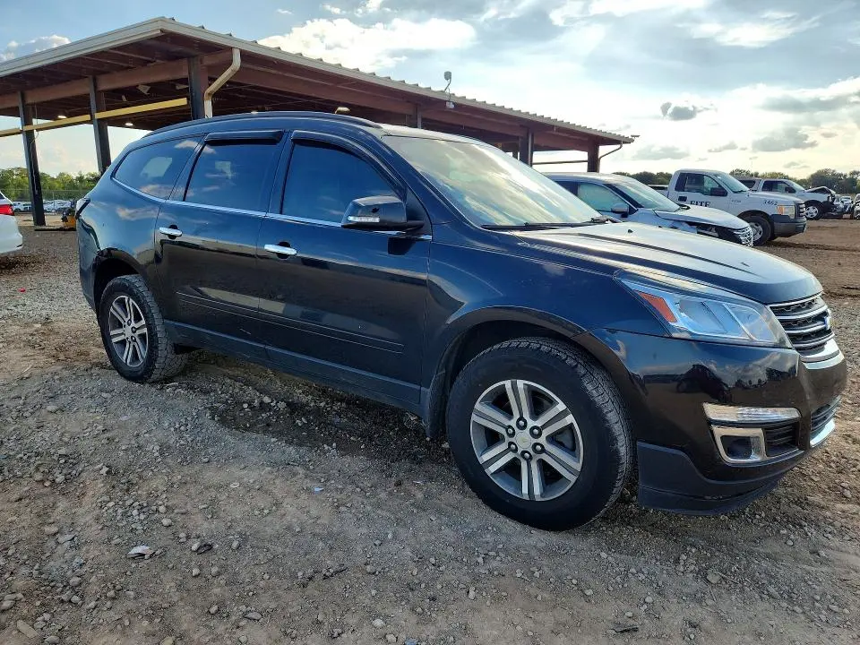 2015 CHEVROLET TRAVERSE LT  