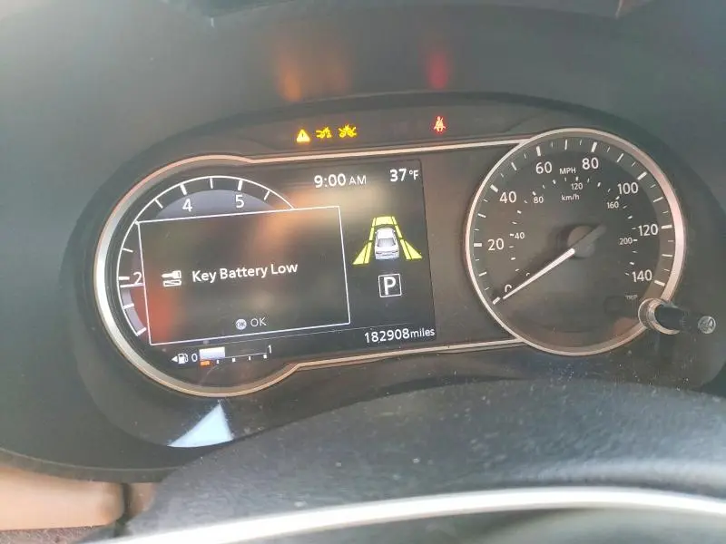 2020 NISSAN VERSA SV  