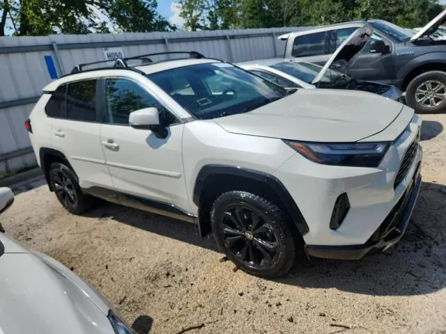 2022 TOYOTA RAV4 SE  