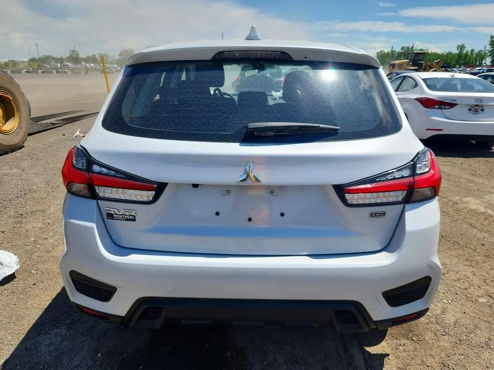 2026 MITSUBISHI RVR ES  