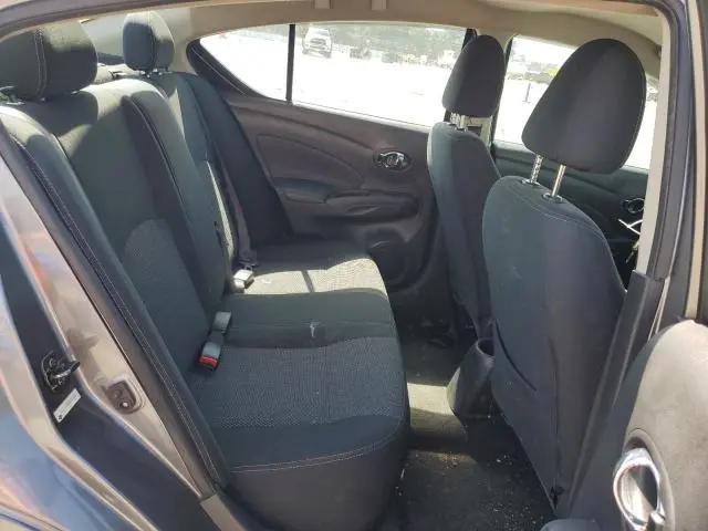 2019 NISSAN VERSA S  