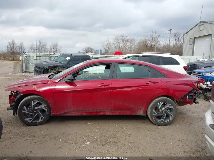 2025 HYUNDAI ELANTRA SEL SPORT