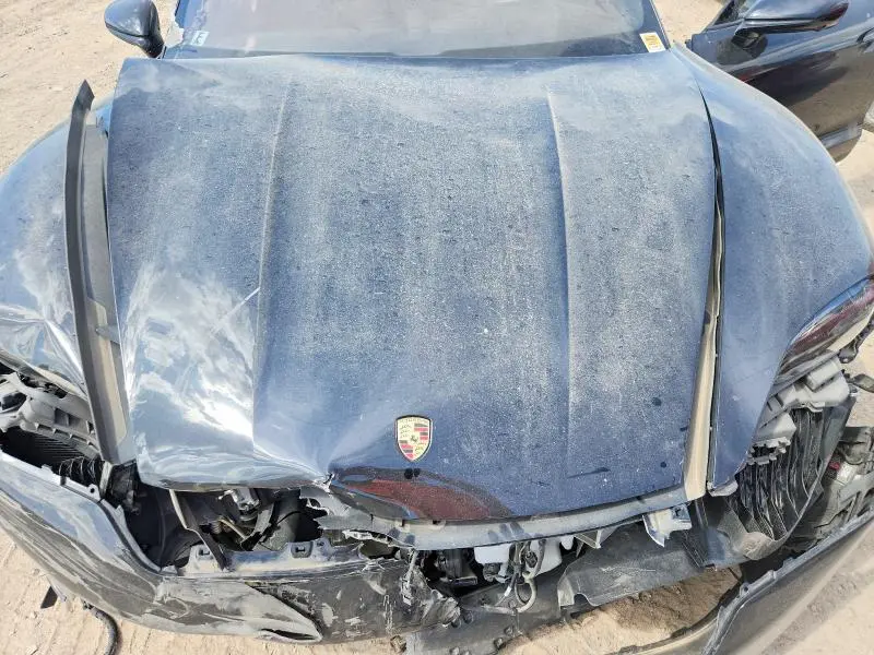 2021 PORSCHE TAYCAN   