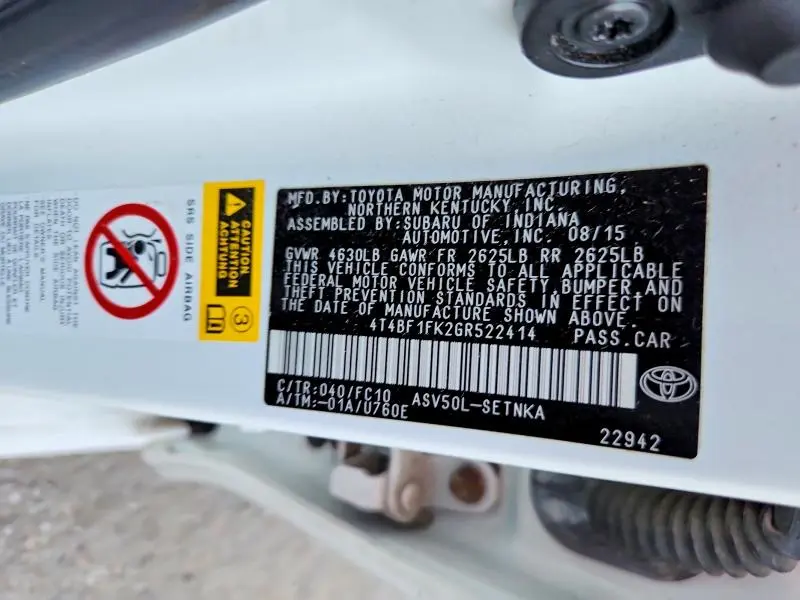 2016 TOYOTA CAMRY LE  