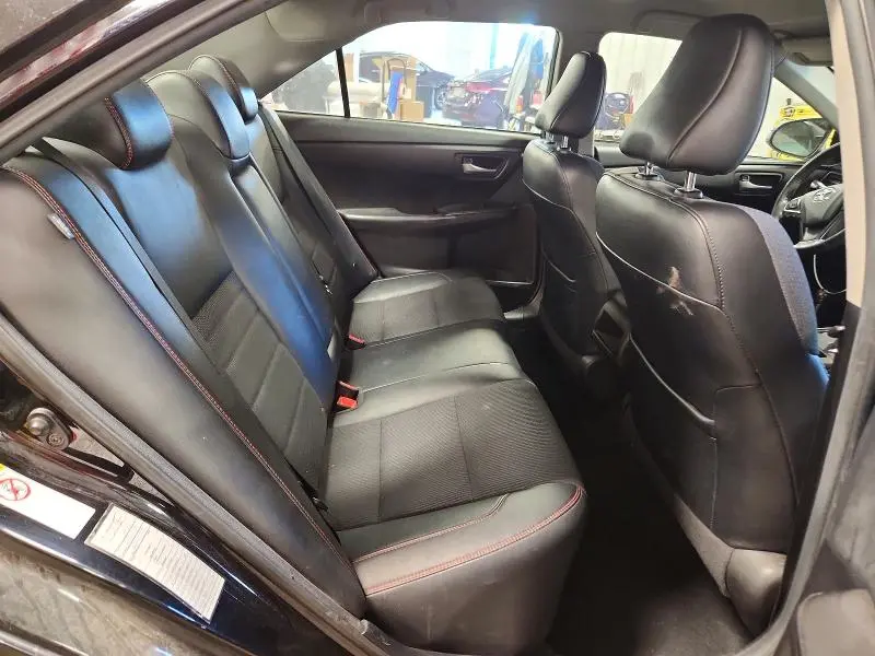 2017 TOYOTA CAMRY SE  