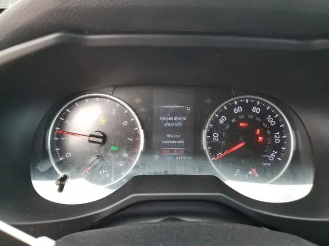 2022 TOYOTA RAV4 XLE  