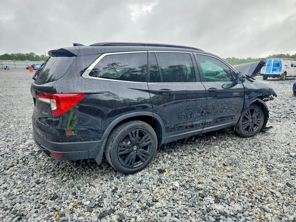 2021 HONDA PILOT SE  