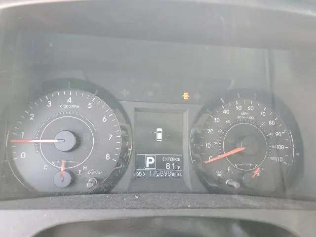 2015 TOYOTA SIENNA LE  