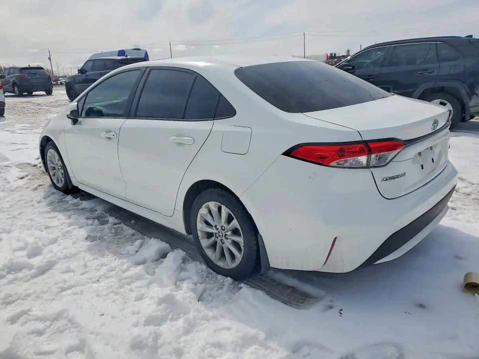 2022 TOYOTA COROLLA LE  