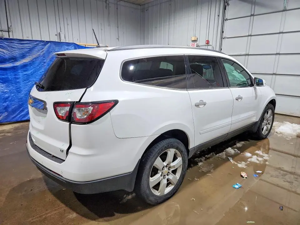 2017 CHEVROLET TRAVERSE LT  