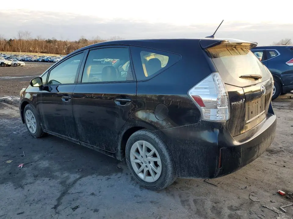 2013 TOYOTA PRIUS V THREE  
