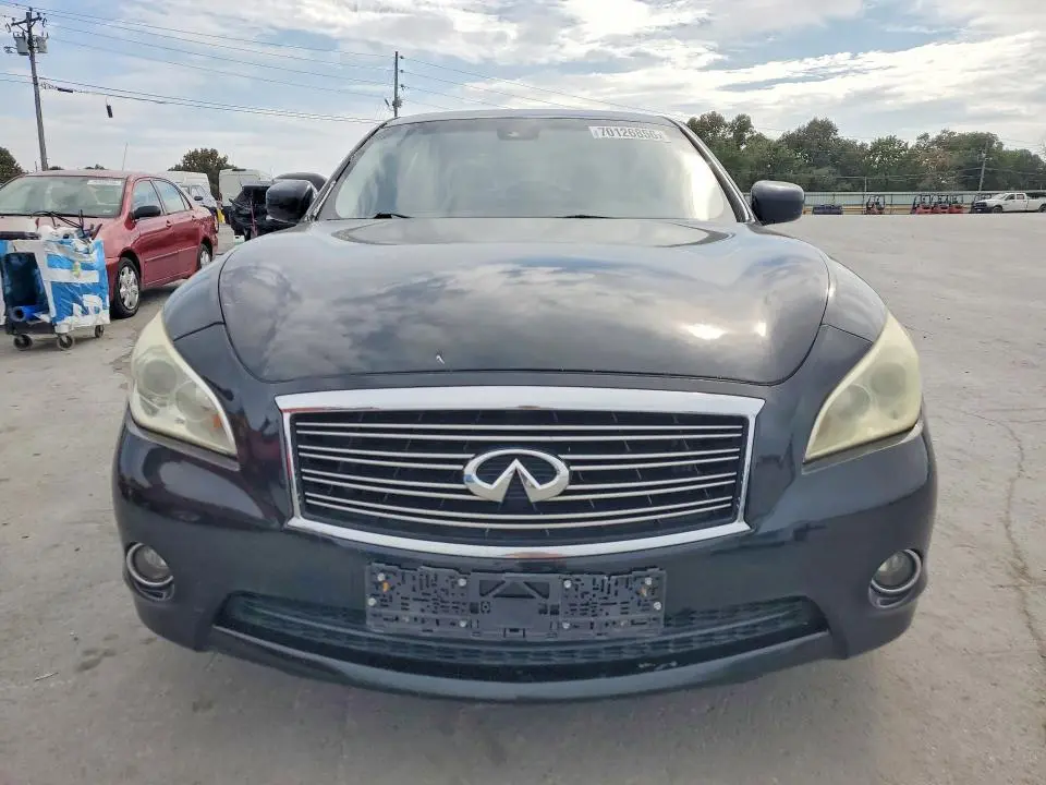 2014 INFINITI Q70 3.7  