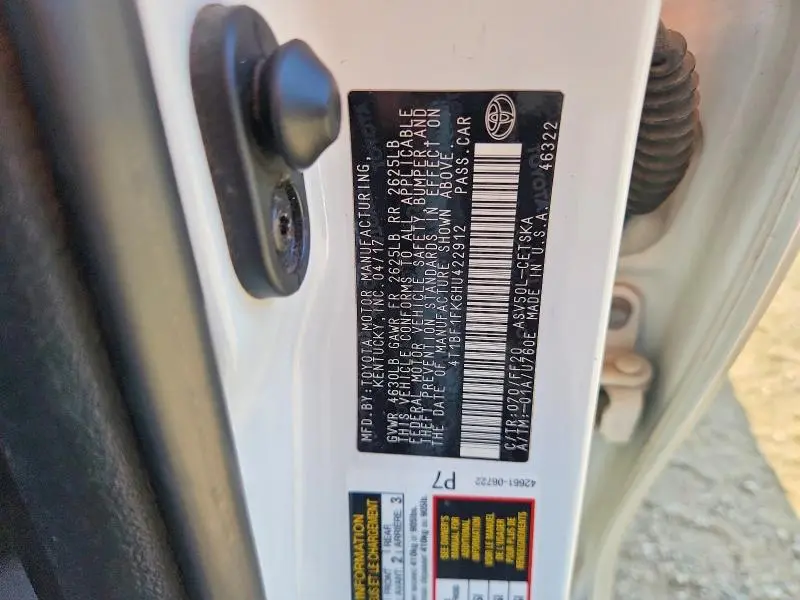 2017 TOYOTA CAMRY SE  