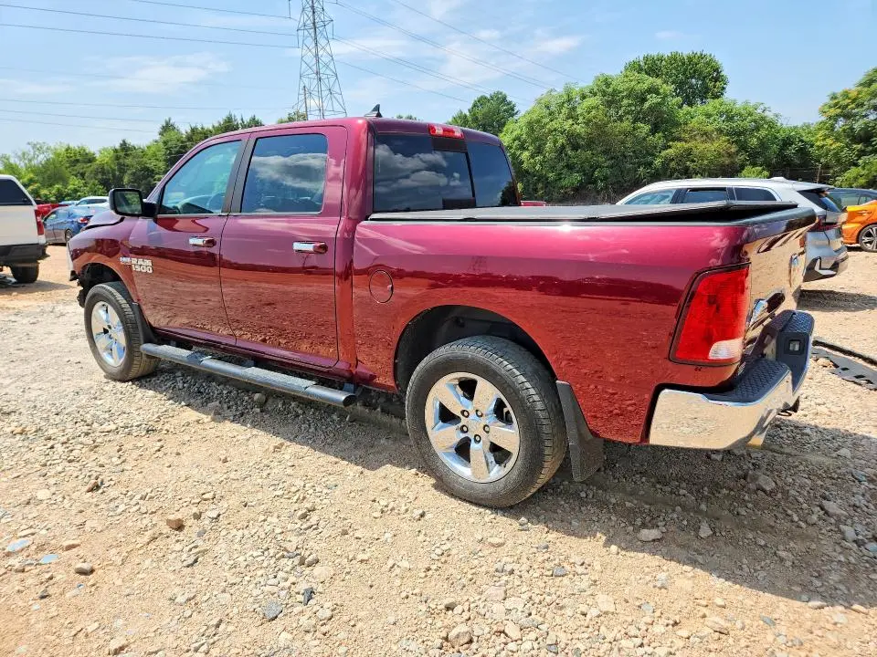 2016 RAM 1500 SLT  