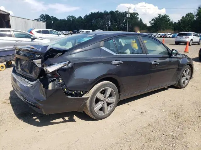 2021 NISS ALTIMA SV   