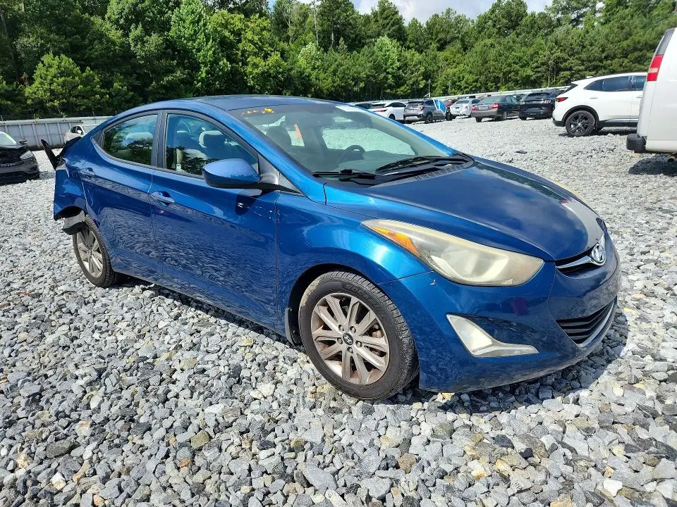 2014 HYUNDAI ELANTRA SE  