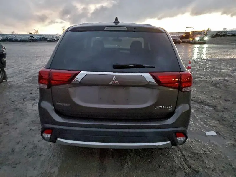 2017 MITSUBISHI OUTLANDER SE  