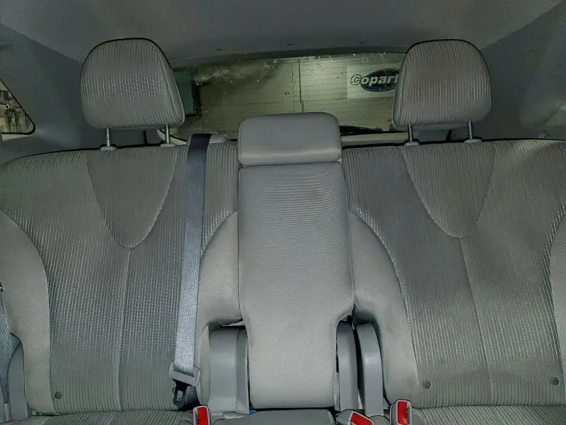 2013 TOYOTA VENZA LE  