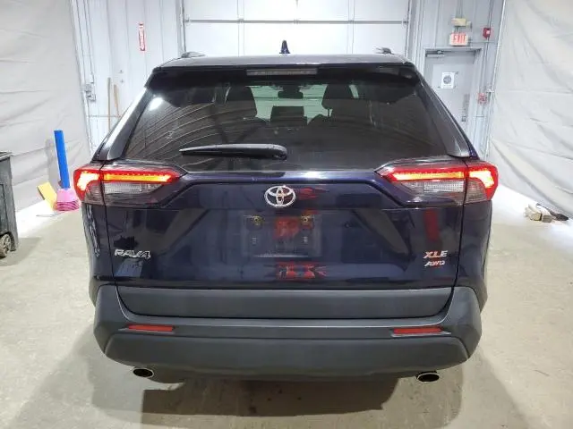 2019 TOYOTA RAV4 XLE  