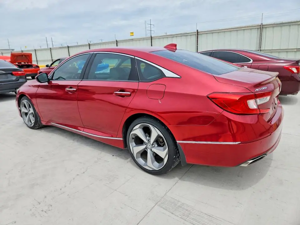 2018 HONDA ACCORD TOURING  