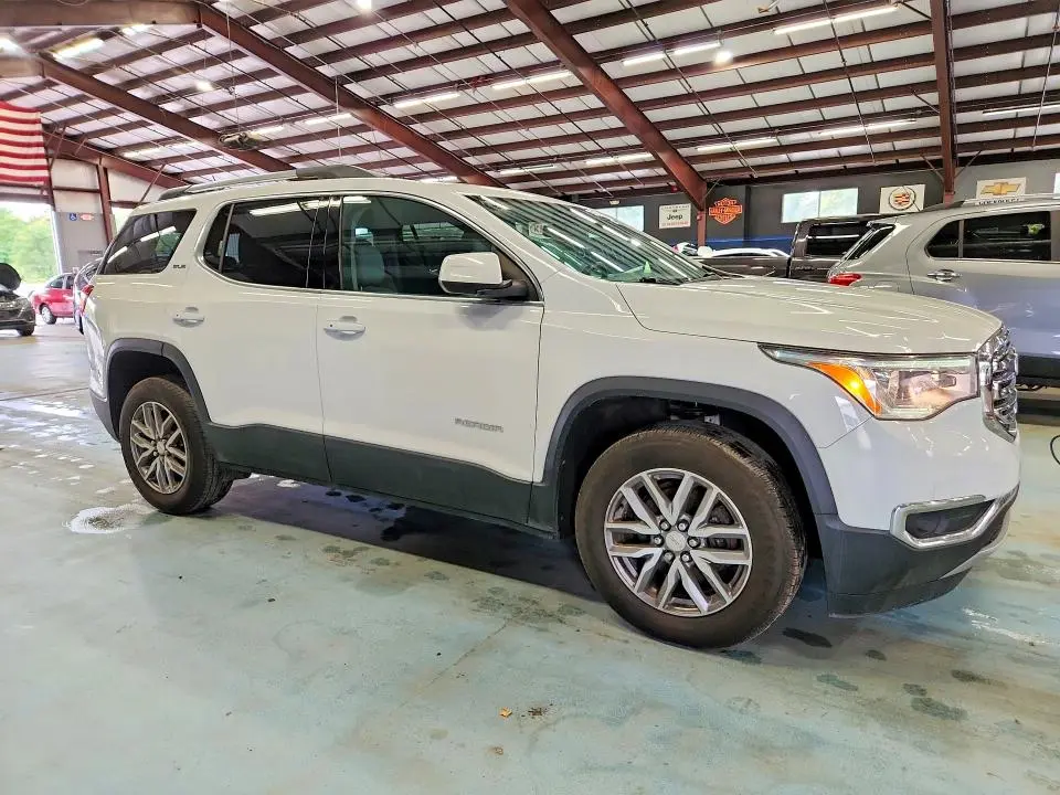 2017 GMC ACADIA SLE  