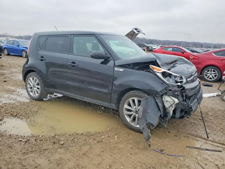 2019 KIA SOUL +  