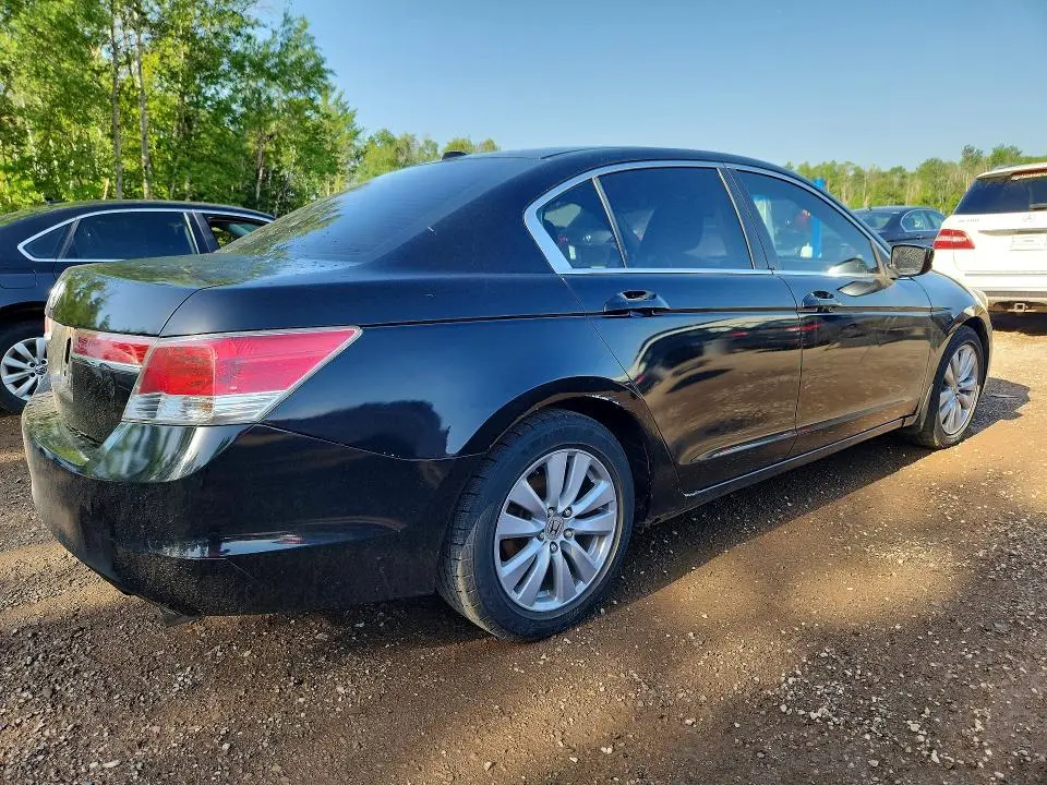 2011 HONDA ACCORD EX  