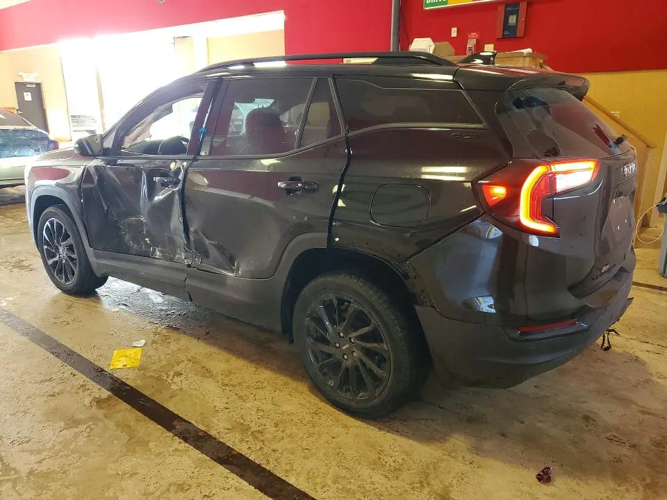 2024 GMC TERRAIN SLT  