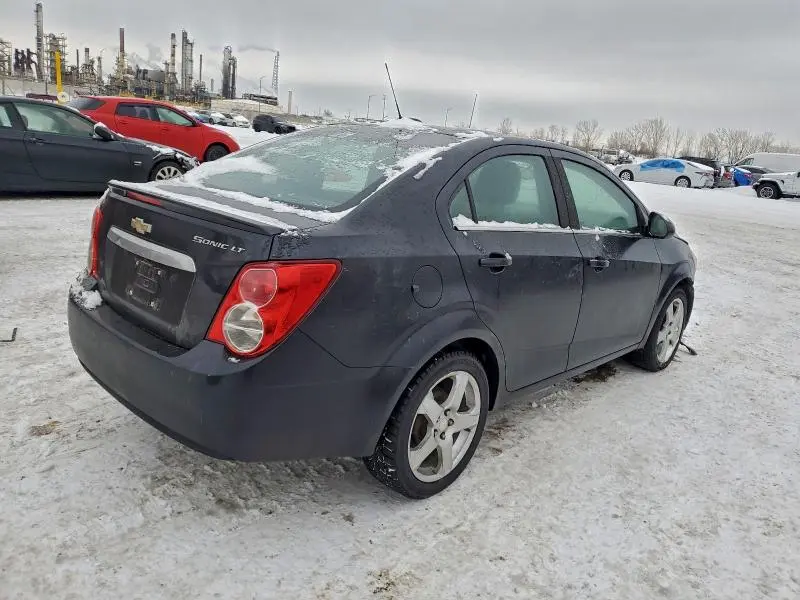 2015 CHEVROLET SONIC LT  