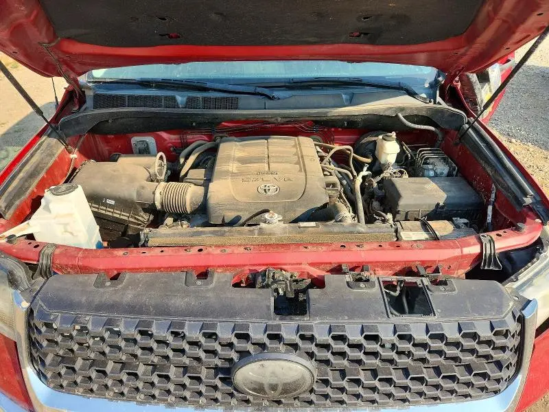 2018 TOYOTA TUNDRA SR5  