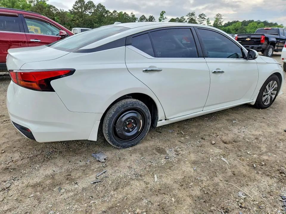 2019 NISSAN ALTIMA S  
