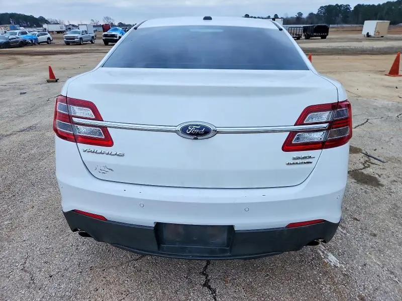 2015 FORD TAURUS SEL  