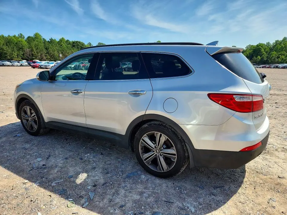 2016 HYUNDAI SANTA FE SE  
