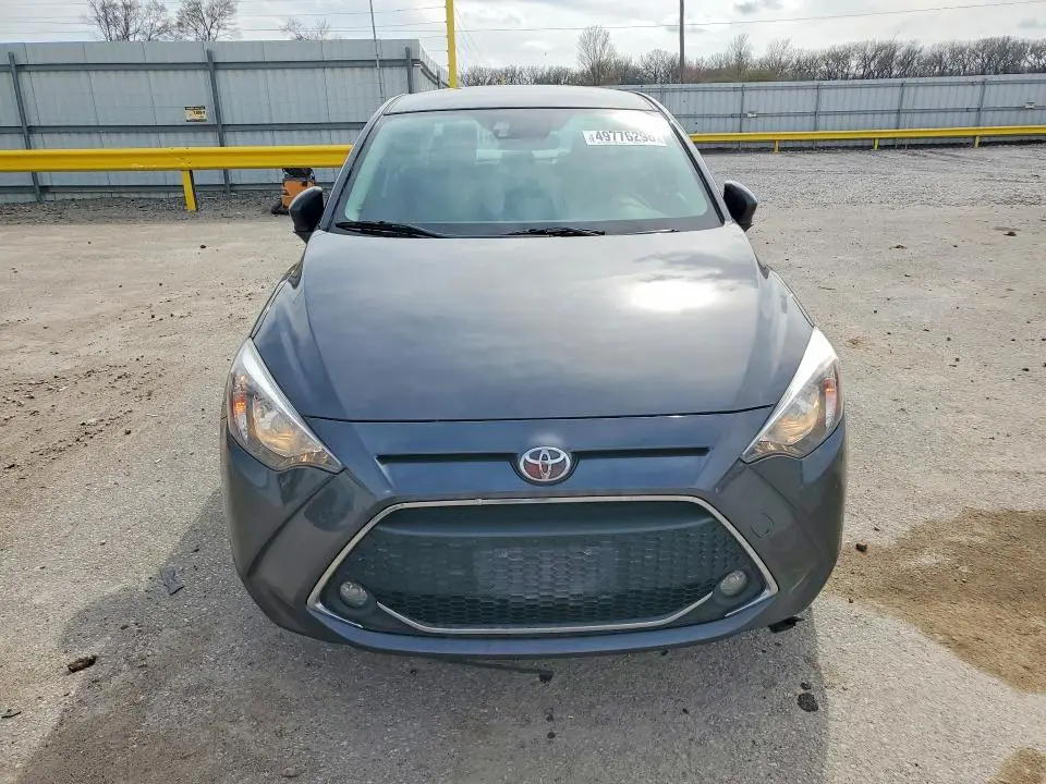 2019 TOYOTA YARIS LE  