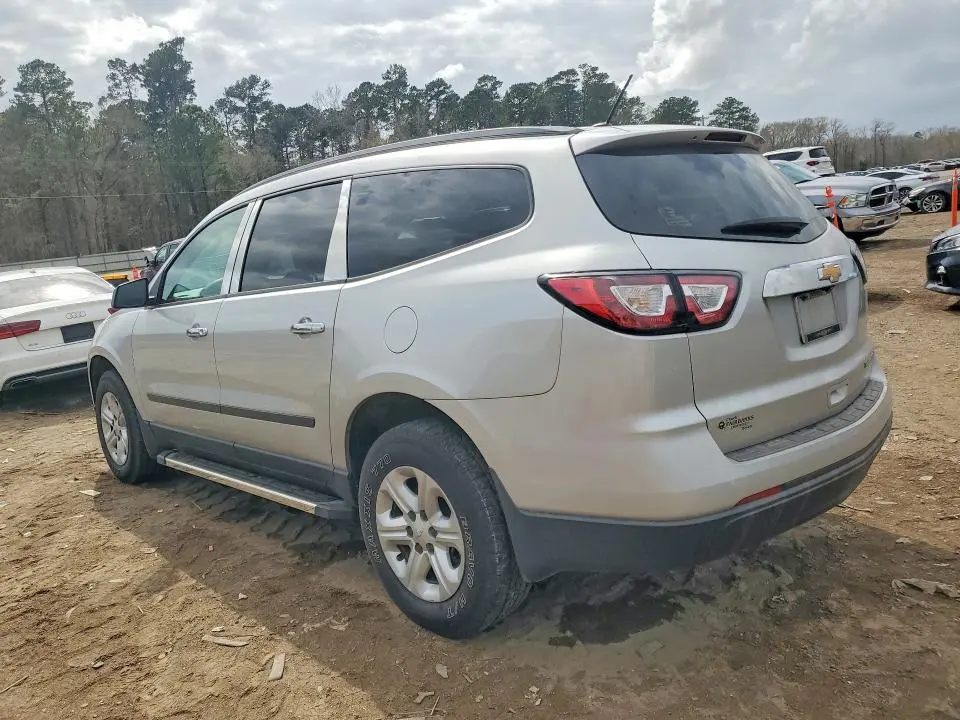 2015 CHEVROLET TRAVERSE LS  