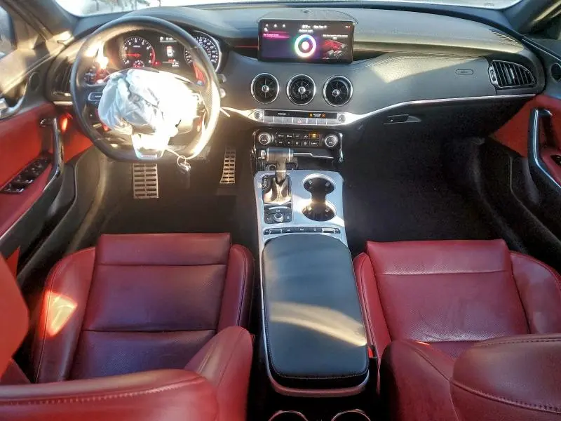 2022 KIA STINGER GT1  