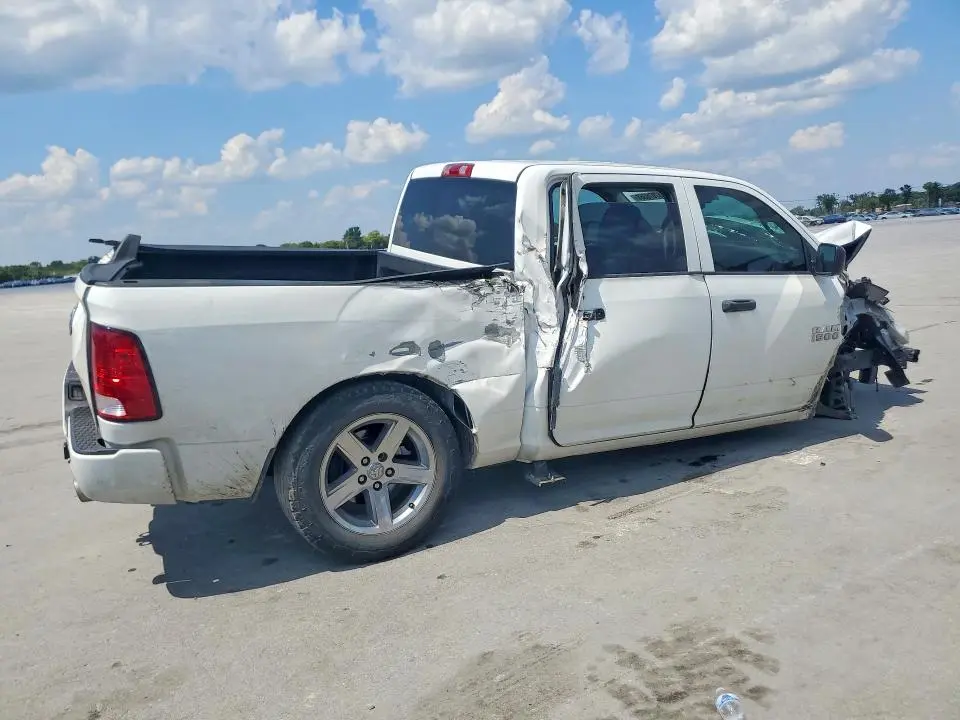 2016 RAM 1500 ST  