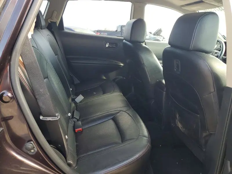 2012 NISSAN ROGUE S  
